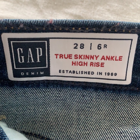 Never worn jeans - Picture 3 of 3